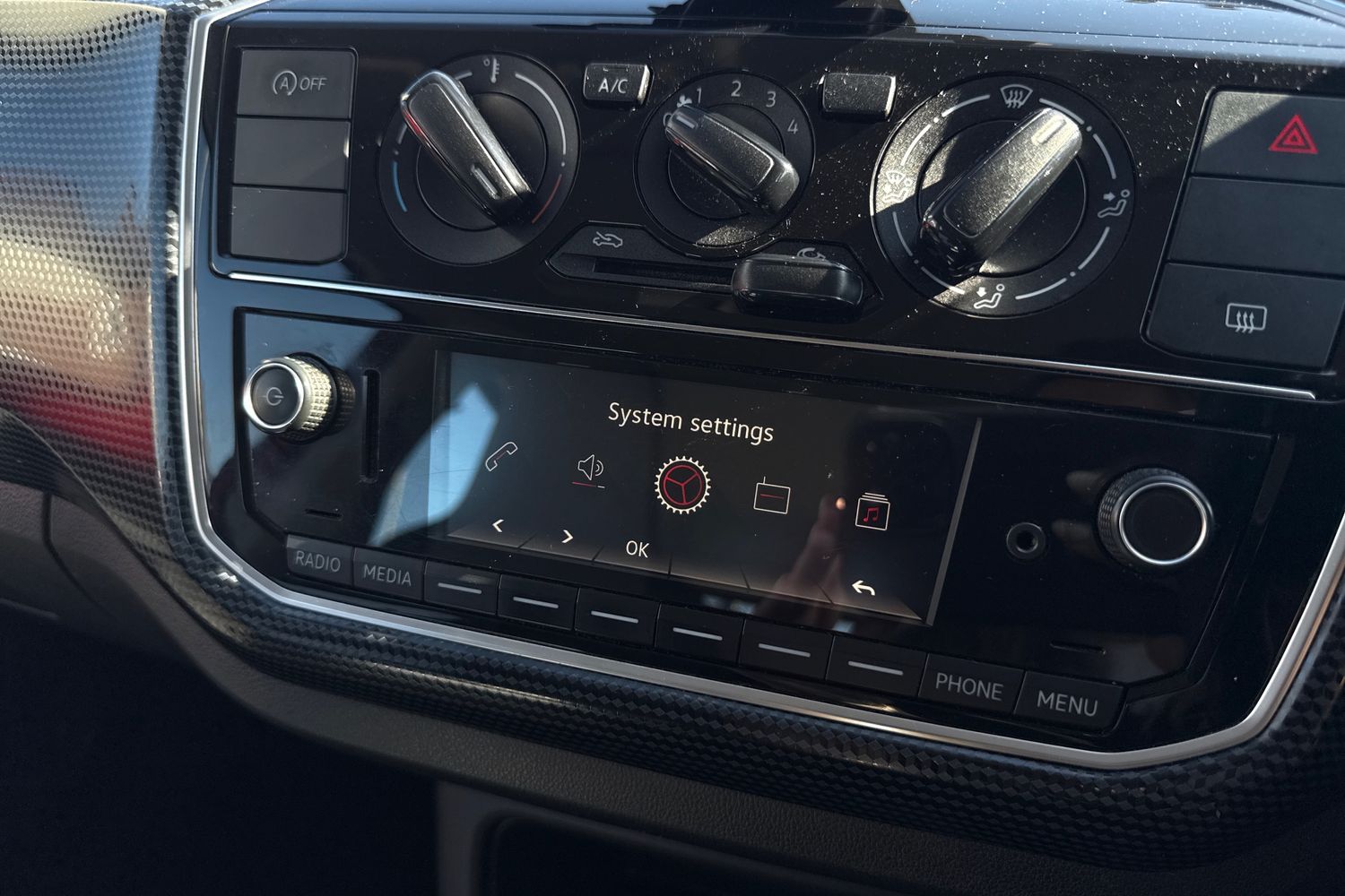 Used Volkswagen up! 2019 for sale - 78154988: Photo 28