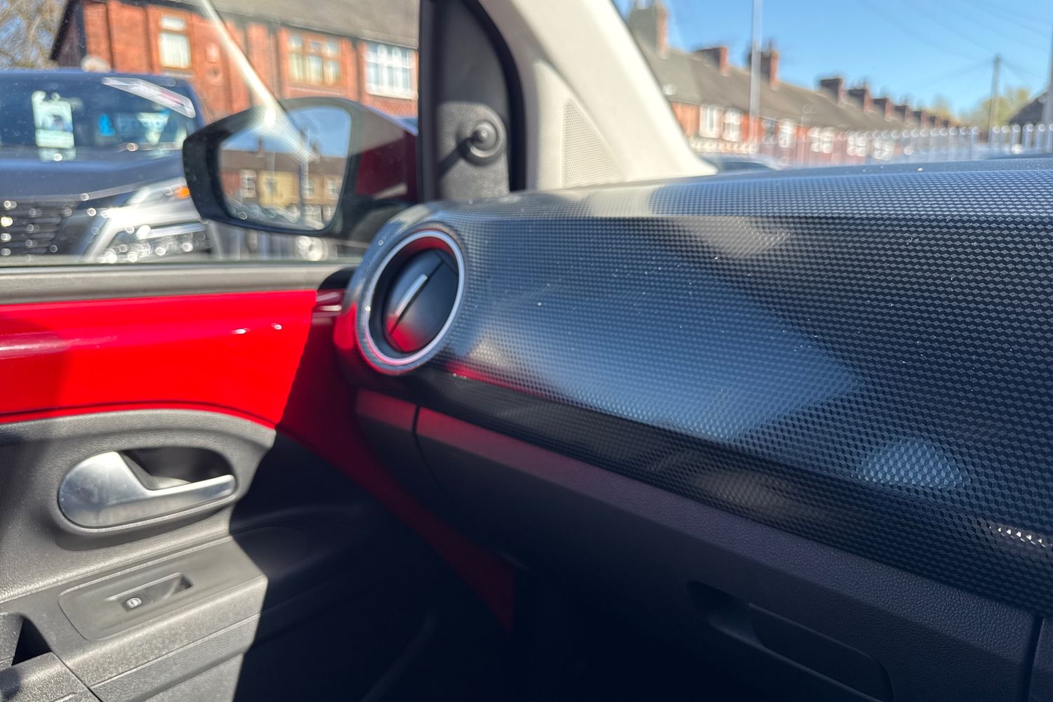 Used Volkswagen up! 2019 for sale - 78154988: Photo 31