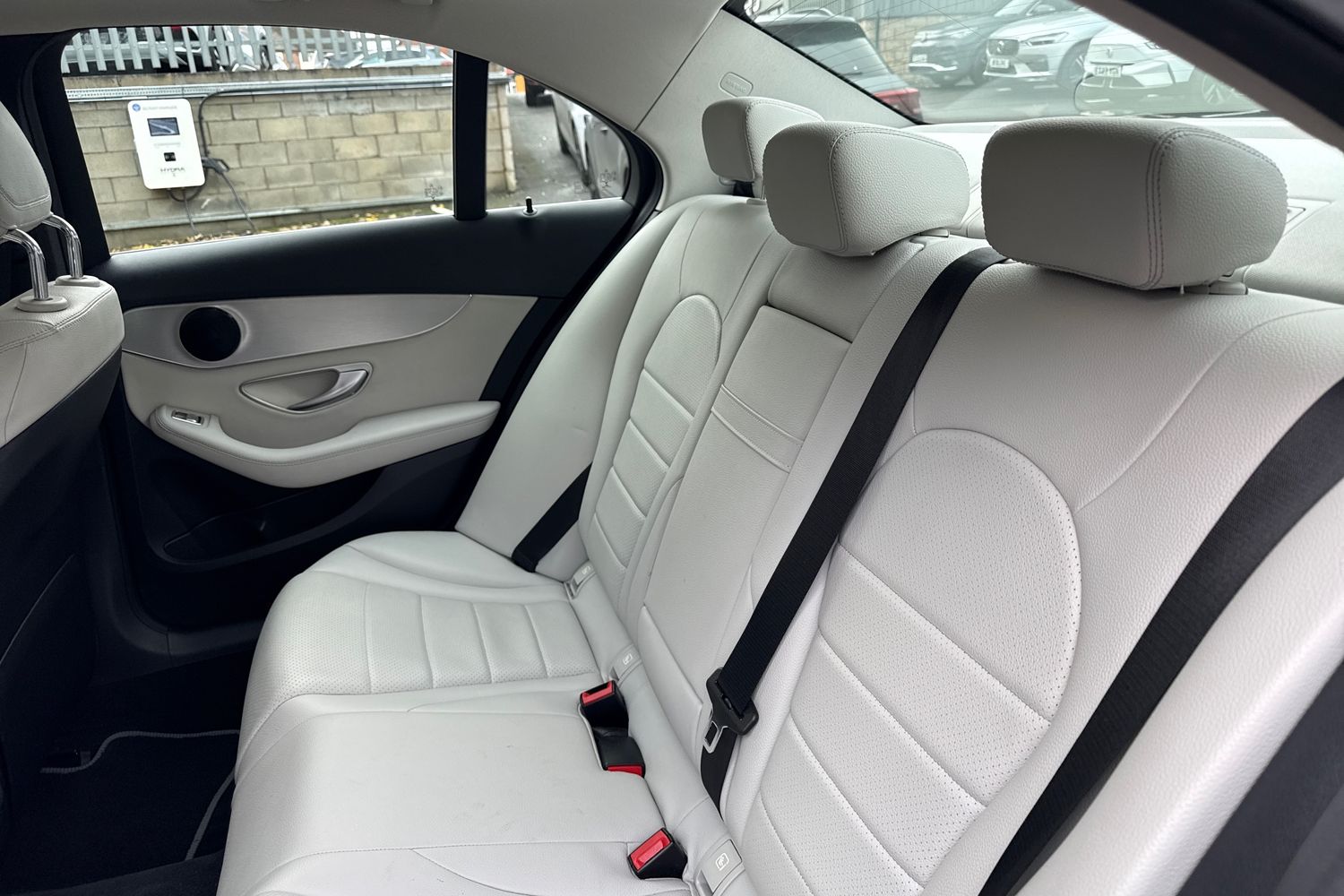 Used Mercedes-Benz C Class 2016 for sale - 76469283: Photo 13