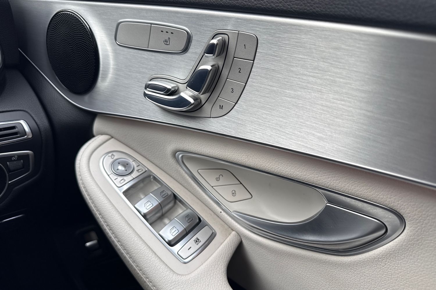 Used Mercedes-Benz C Class 2016 for sale - 76469283: Photo 17