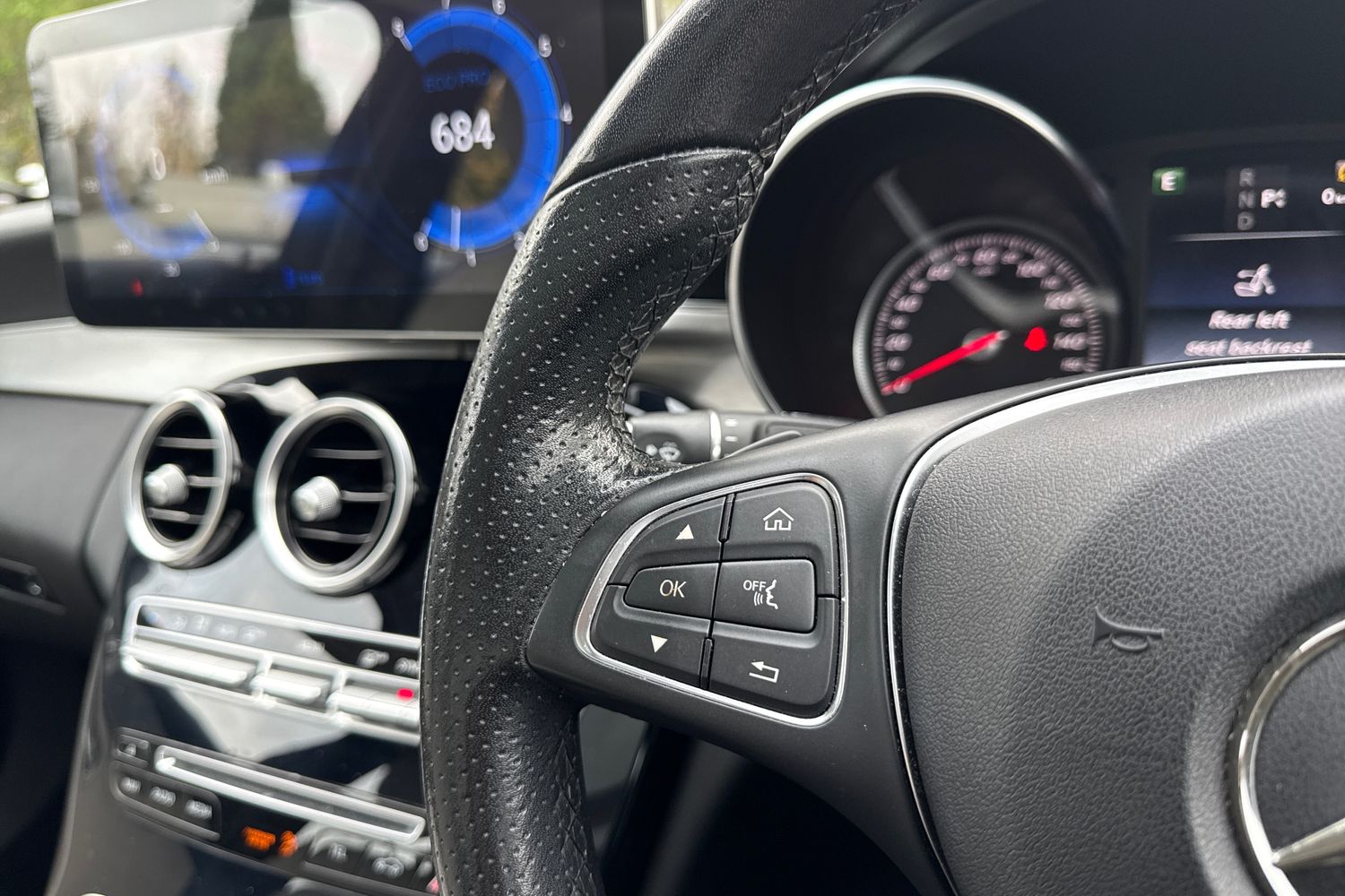 Used Mercedes-Benz C Class 2016 for sale - 76469283: Photo 40