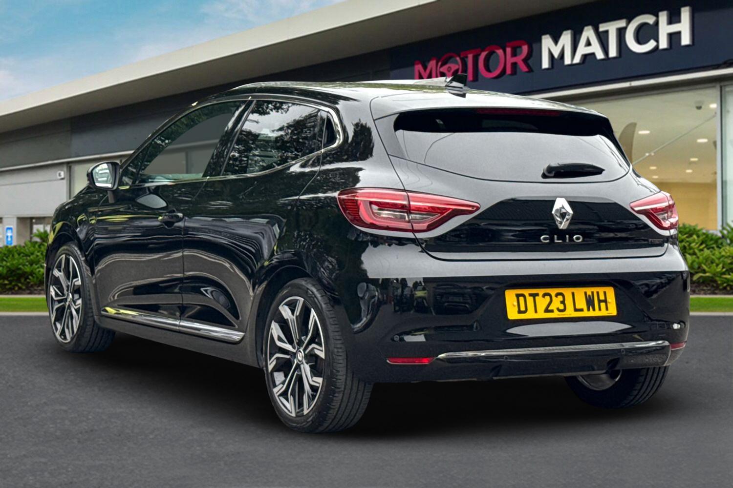 Used Renault Clio 2023 for sale - 76365189: Photo 2