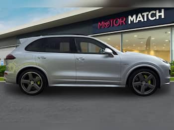 Used Porsche Cayenne 2017 for sale - 79559003: Photo