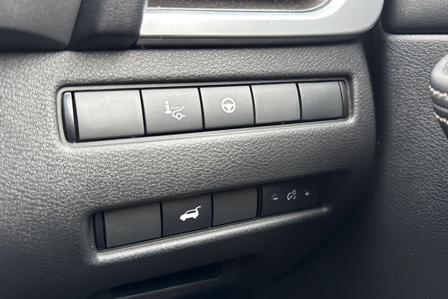 Used Nissan X-Trail 2024 for sale - 77728800: Photo 38