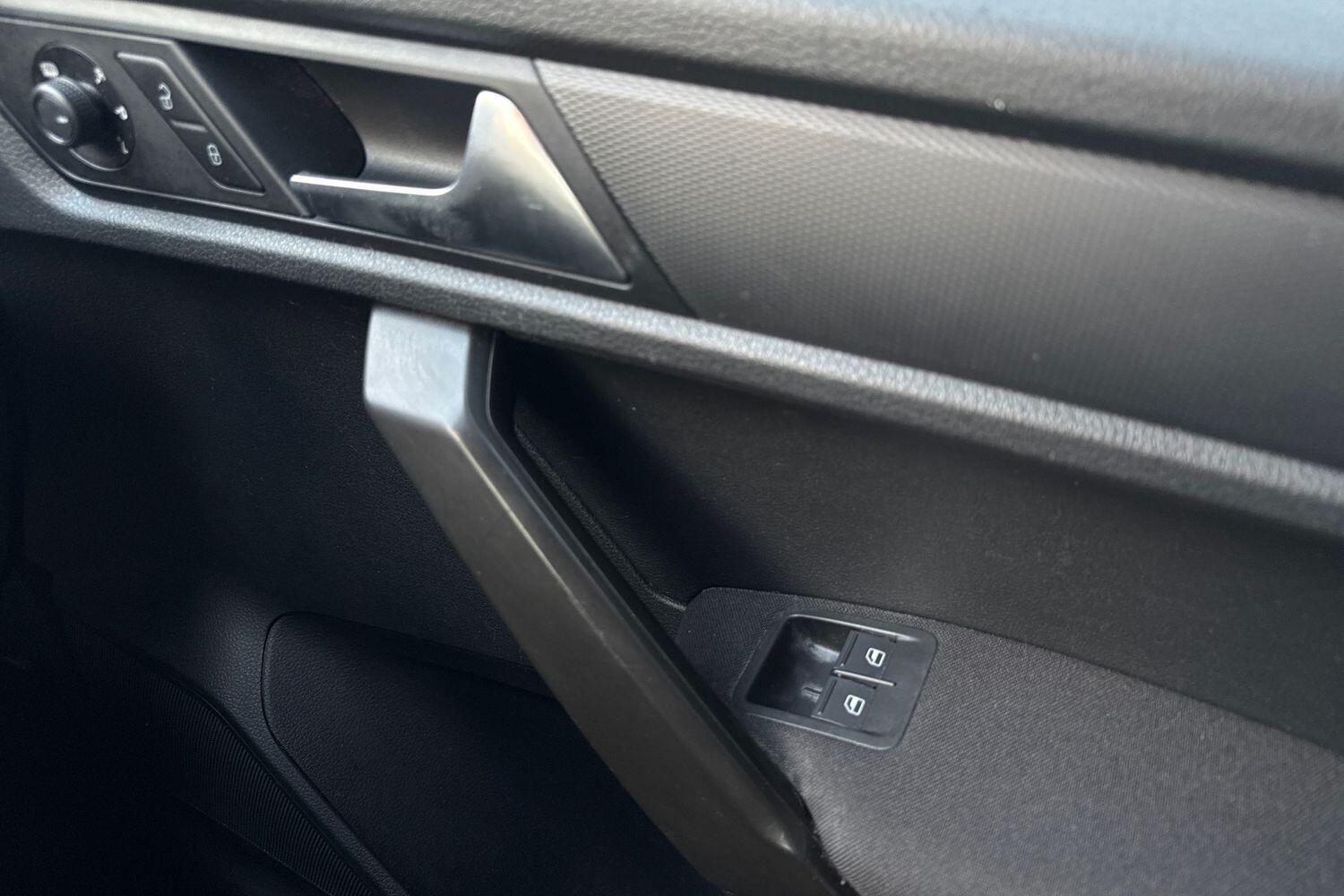 Used Volkswagen Caddy Maxi Life 2017 for sale - 76941500: Photo 18