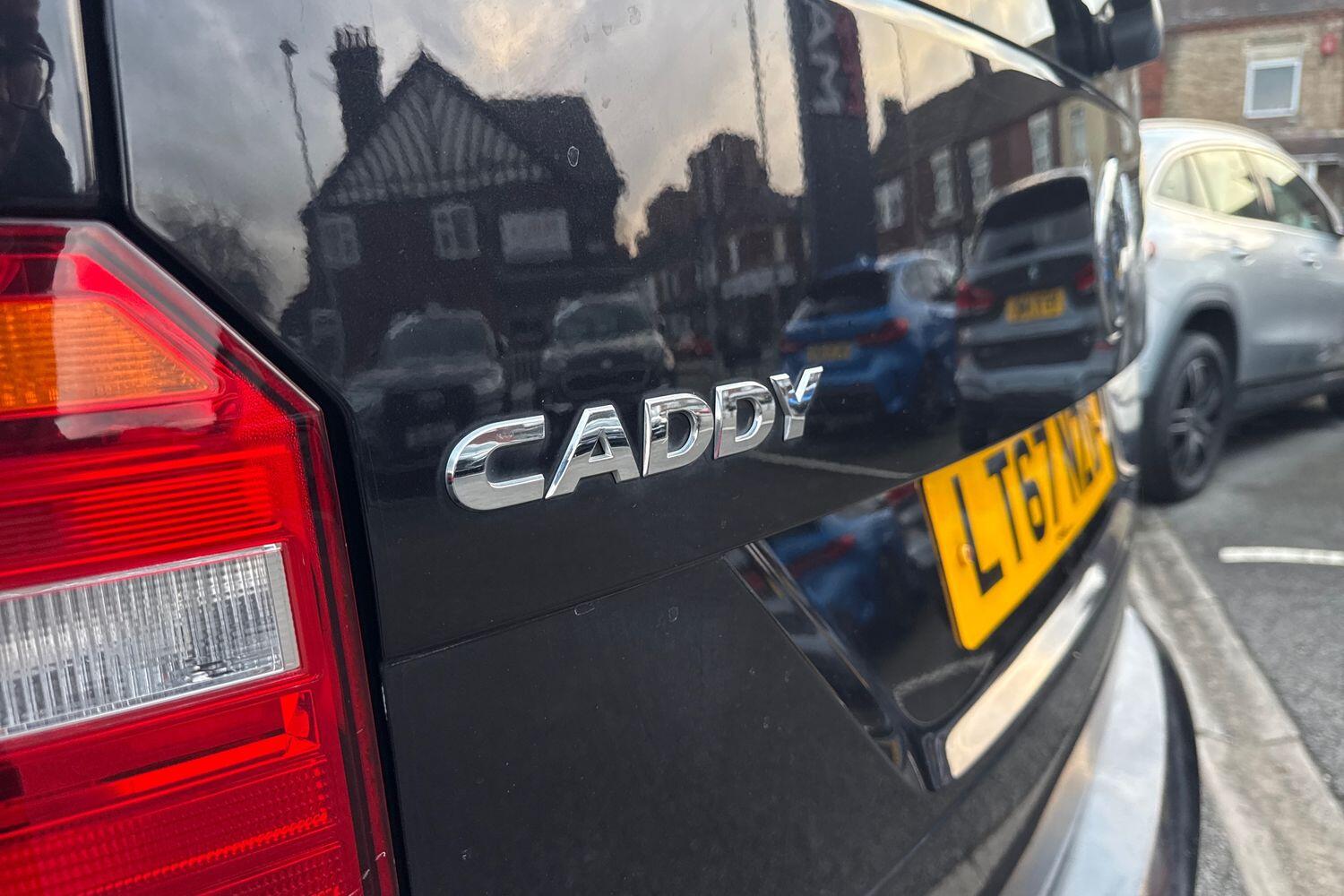 Used Volkswagen Caddy Maxi Life 2017 for sale - 76941500: Photo 41