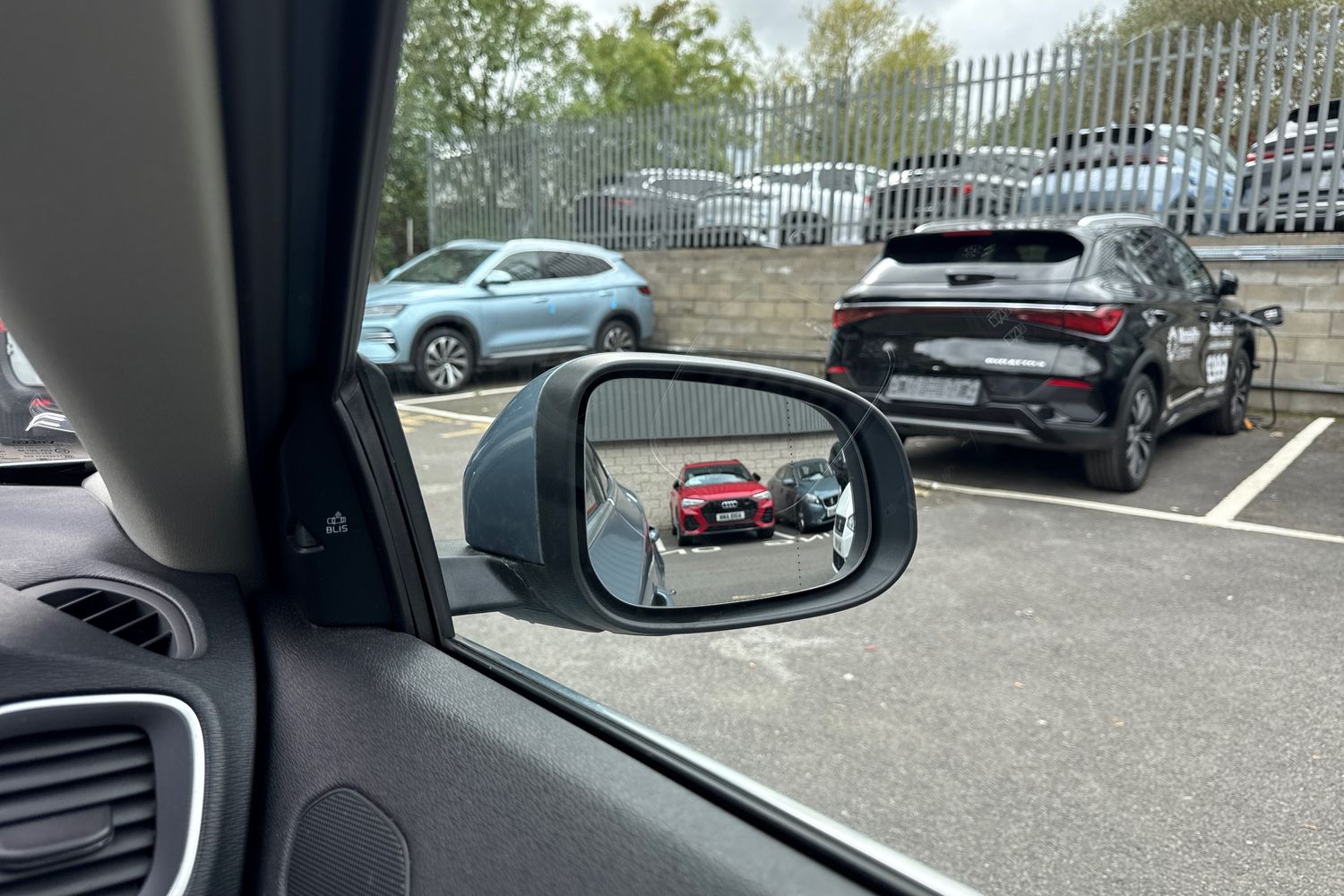 Used Volvo V40 2019 for sale - 76365173: Photo 18