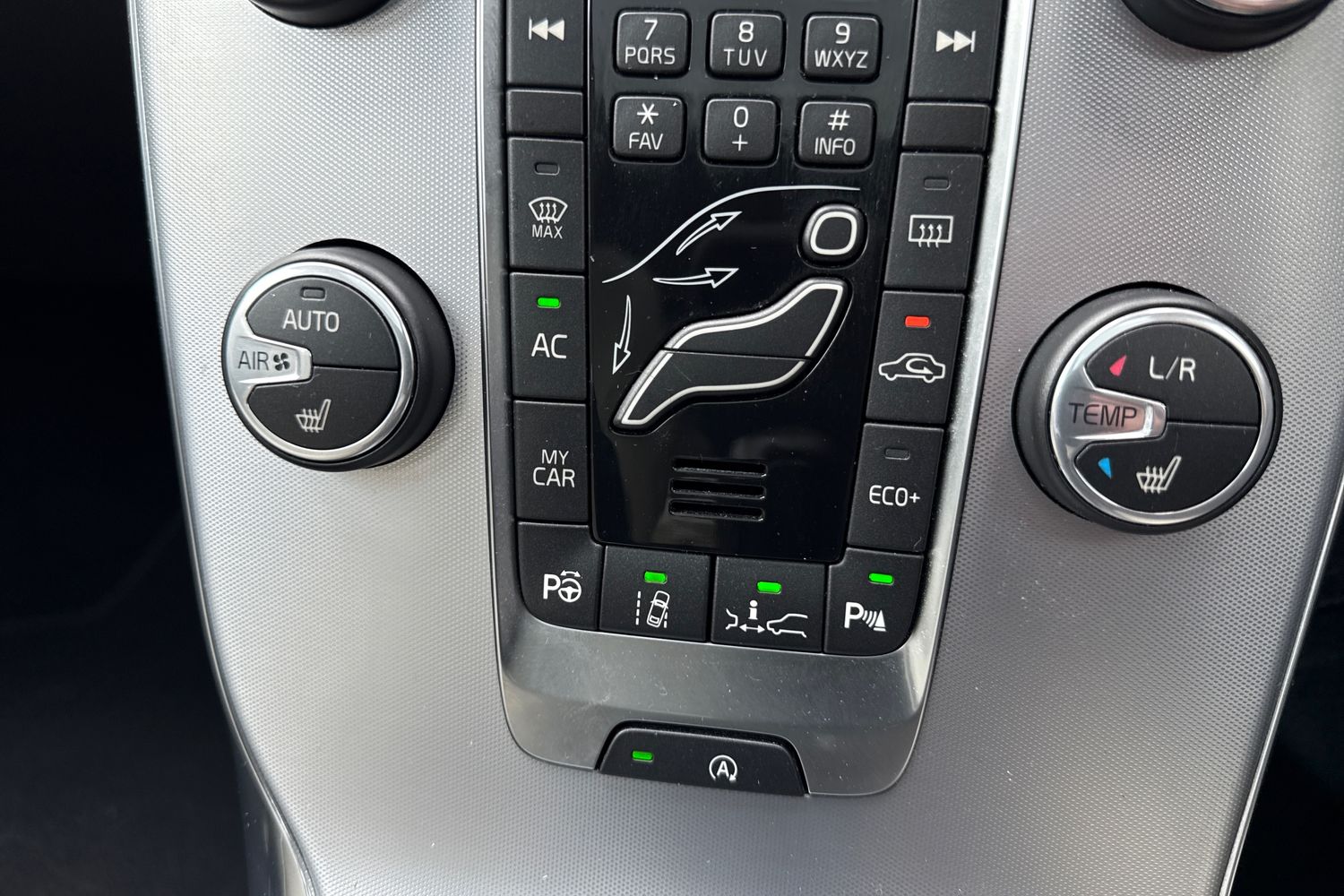 Used Volvo V40 2019 for sale - 76365173: Photo 19