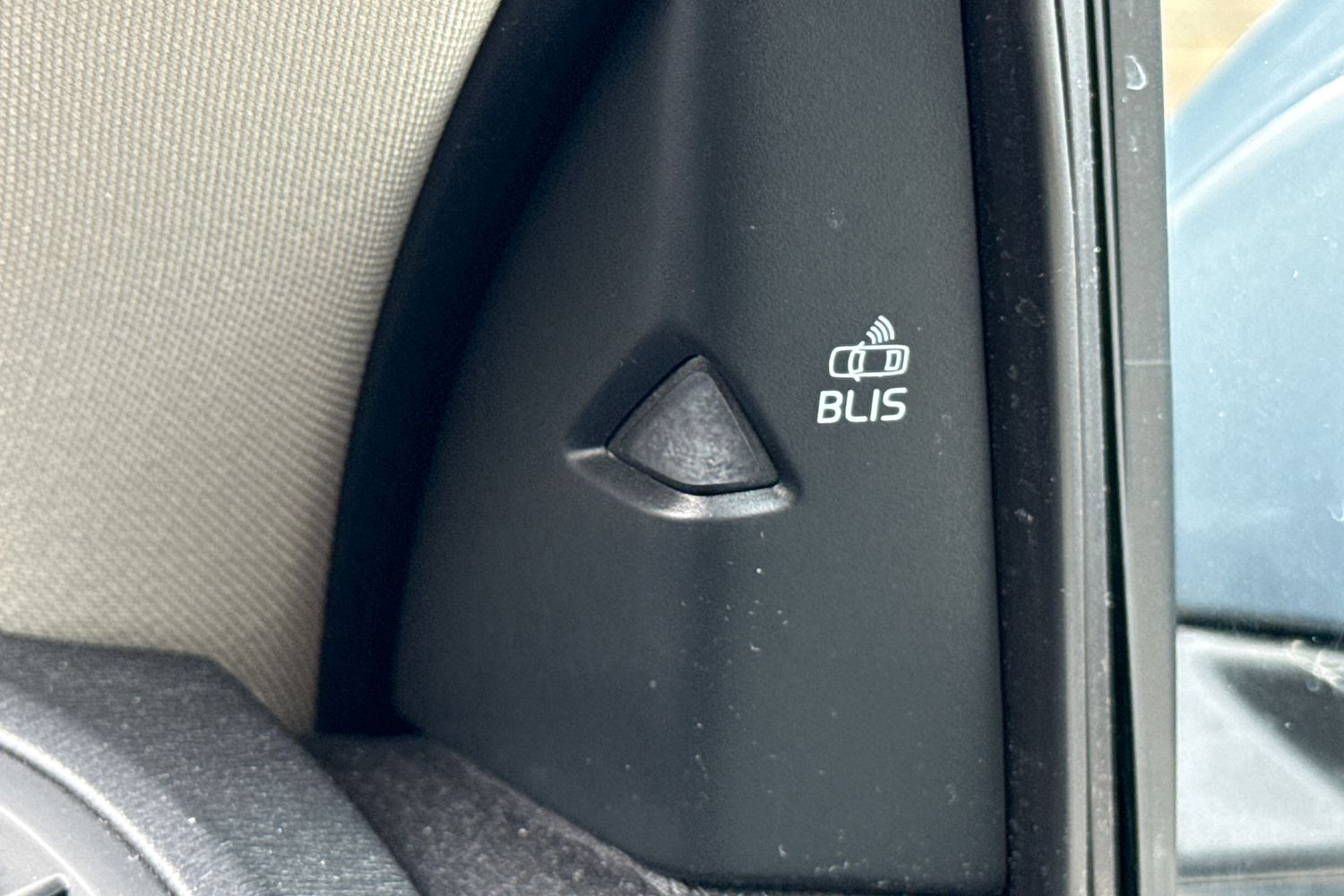 Used Volvo V40 2019 for sale - 76365173: Photo 34
