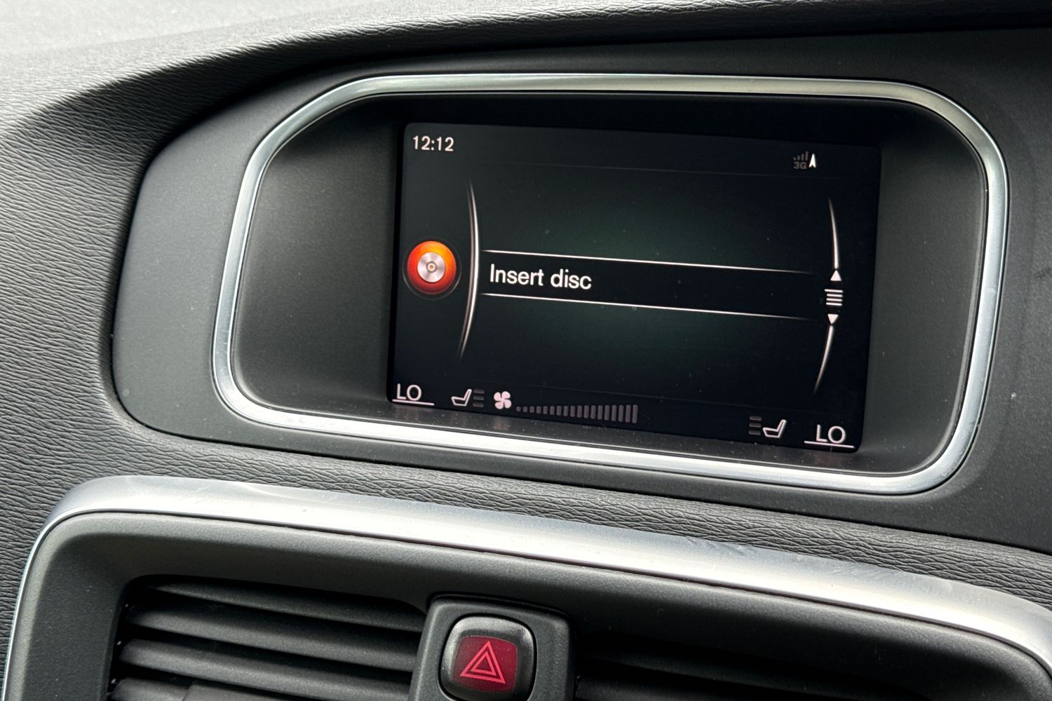 Used Volvo V40 2019 for sale - 76365173: Photo 40