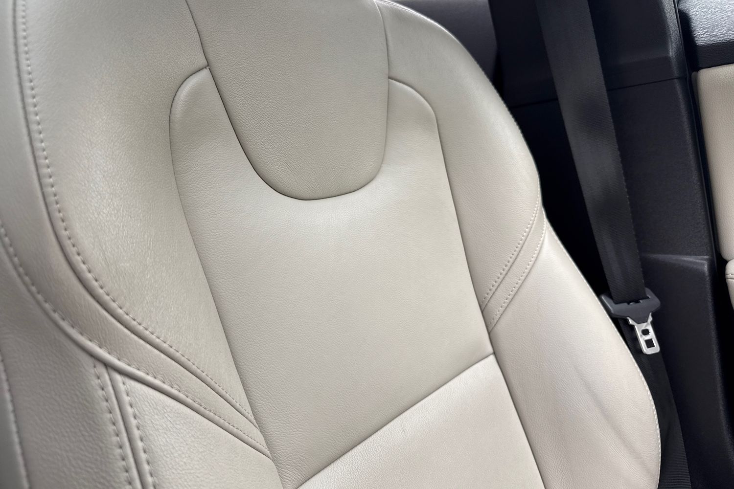 Used Volvo V40 2019 for sale - 76365173: Photo 50