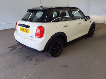Used MINI Hatch 2018 for sale - 78939747: Photo