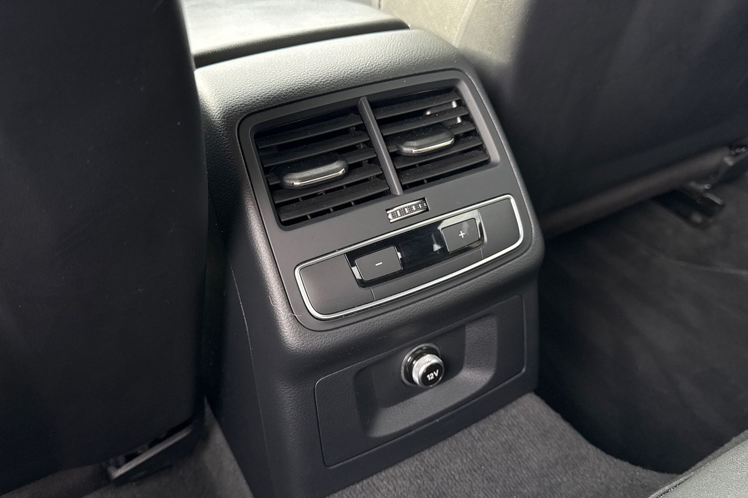 Used Audi A4 2020 for sale - 76863359: Photo 32