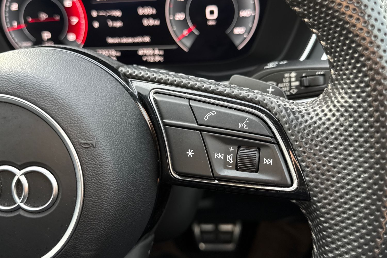 Used Audi A4 2020 for sale - 76863359: Photo 42