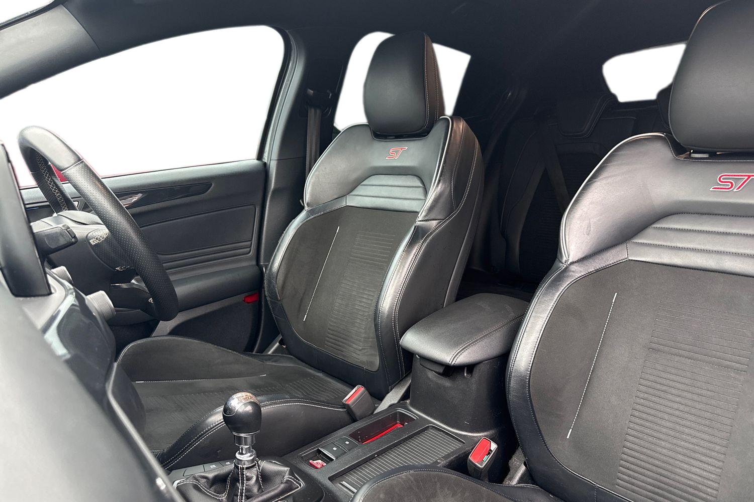 Used Ford Focus 2020 for sale - 77981848: Photo 11