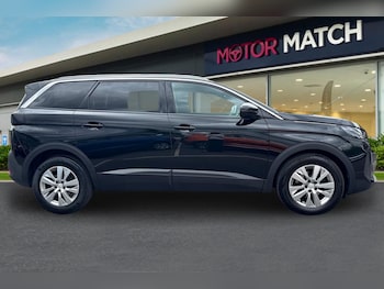 Used Peugeot 5008 2023 for sale - 79423700: Photo