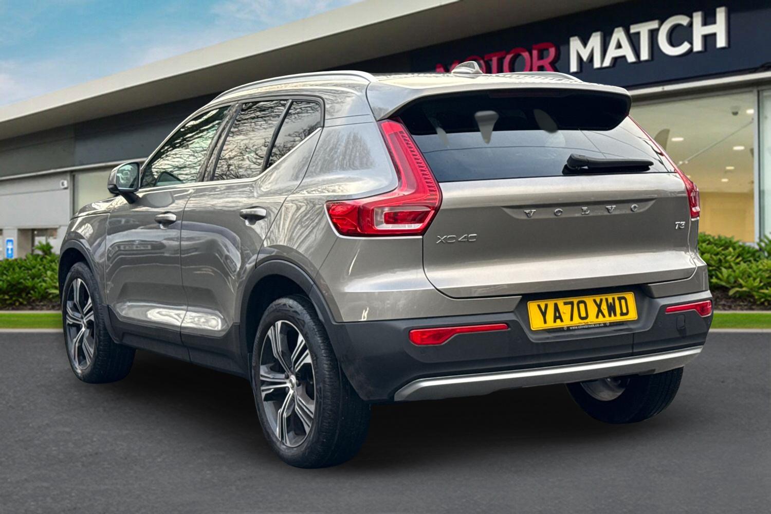 Used Volvo XC40 2021 for sale - 77026493: Photo 2