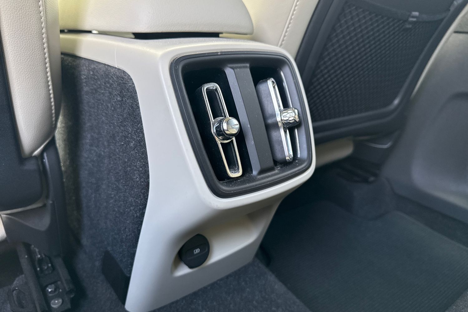 Used Volvo XC40 2021 for sale - 77026493: Photo 26