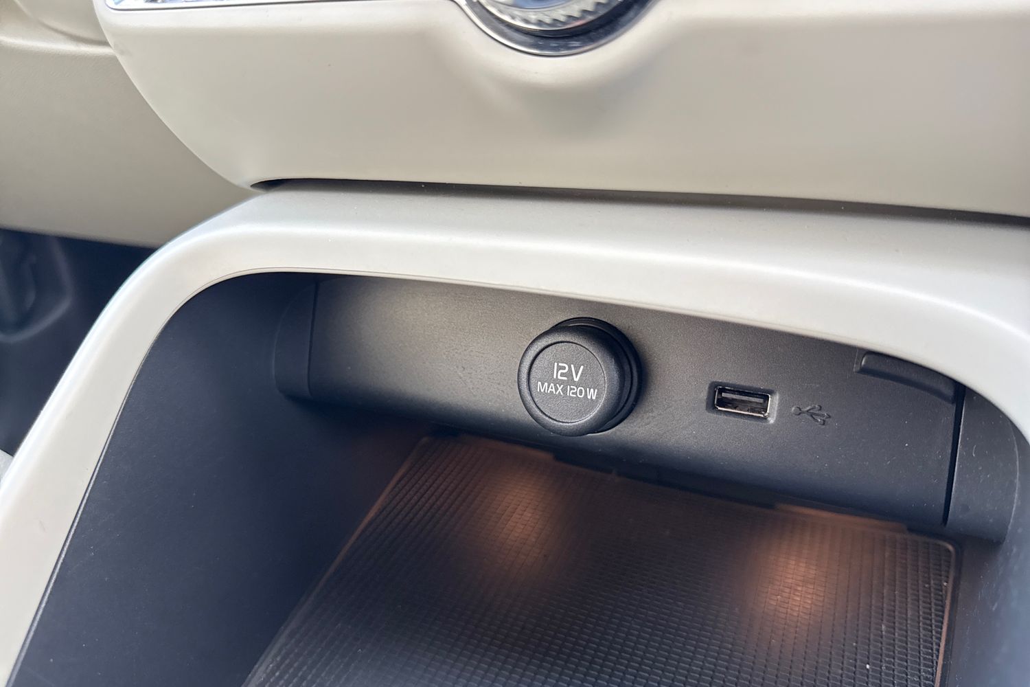 Used Volvo XC40 2021 for sale - 77026493: Photo 37