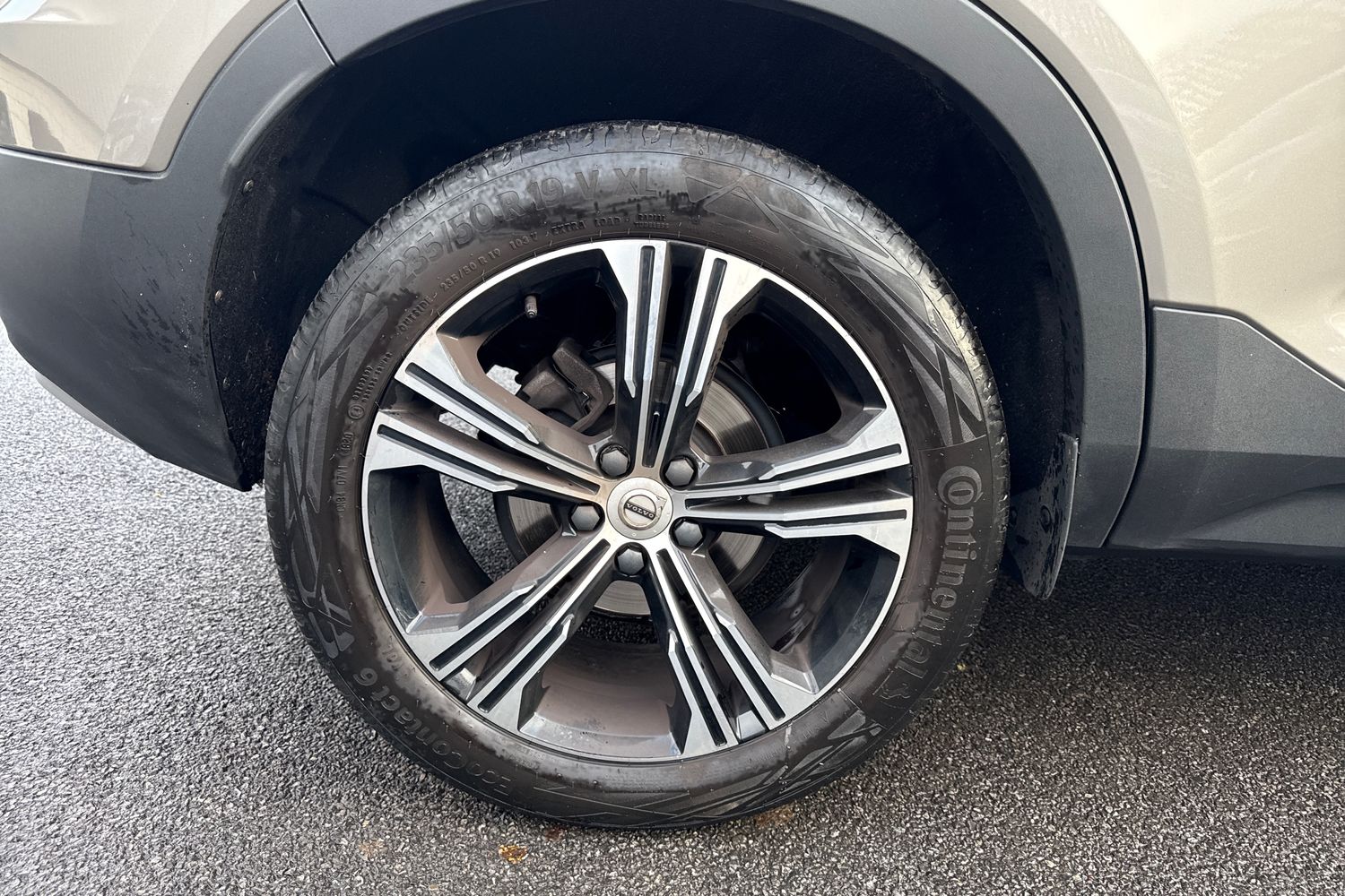 Used Volvo XC40 2021 for sale - 77026493: Photo 6