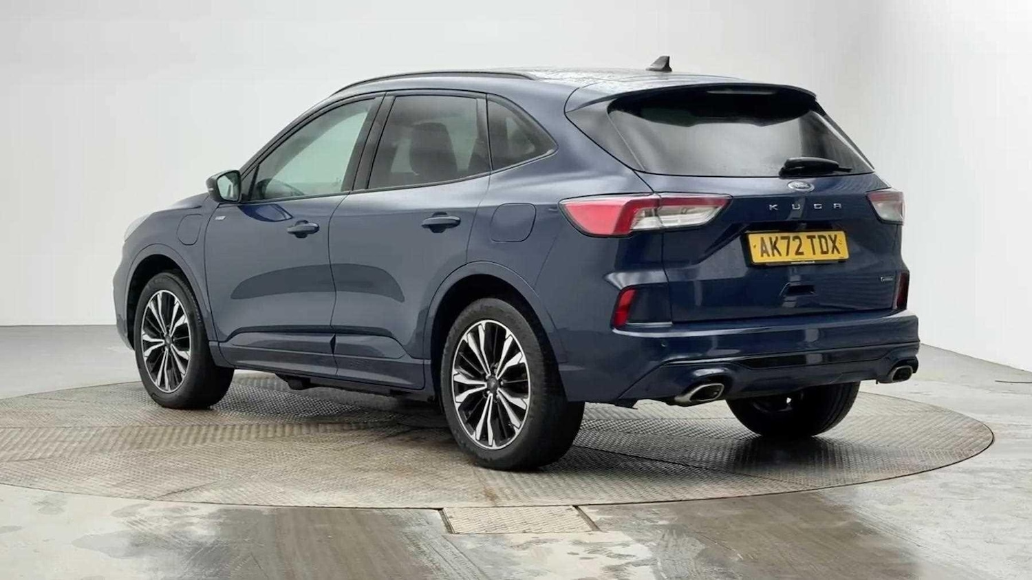 Used Ford Kuga 2023 for sale - 77820241: Photo 2