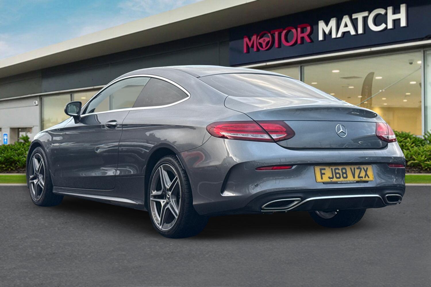 Used Mercedes-Benz C Class 2018 for sale - 77582709: Photo 2