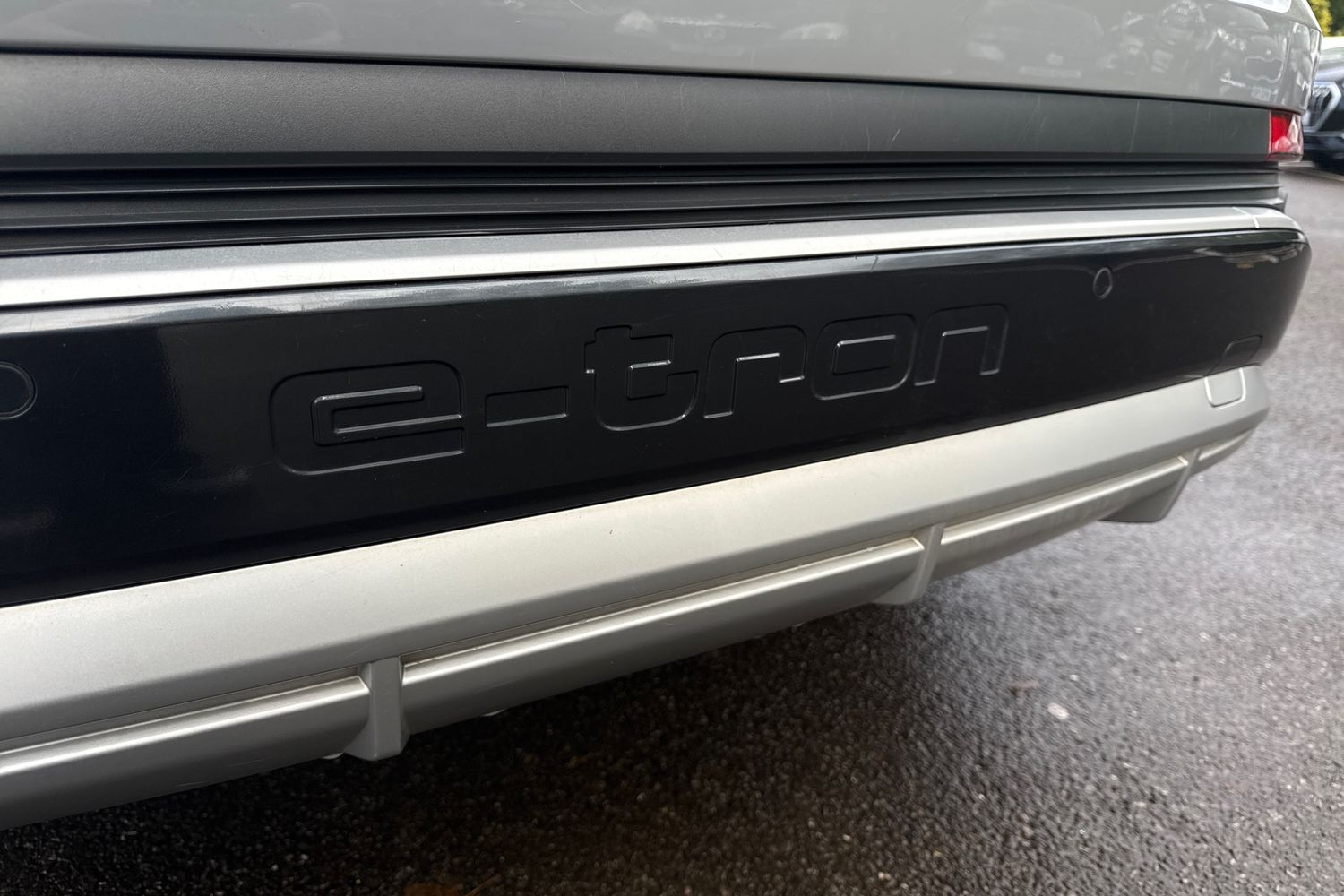 Used Audi Q4 e-tron 2021 for sale - 76416577: Photo 28