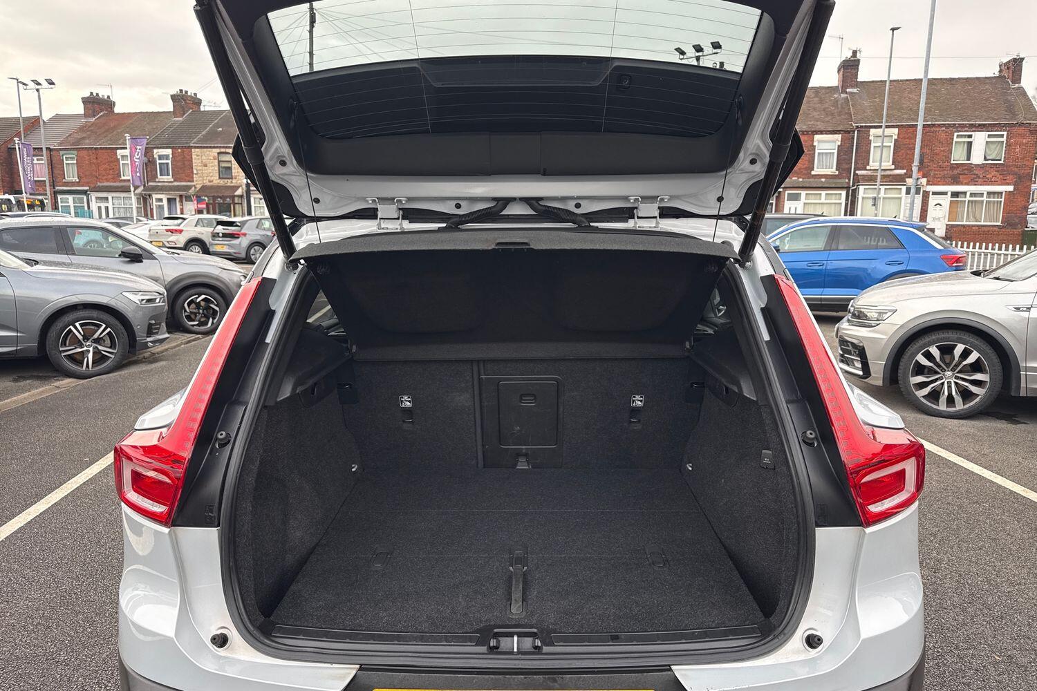 Used Volvo XC40 2020 for sale - 76641760: Photo 10