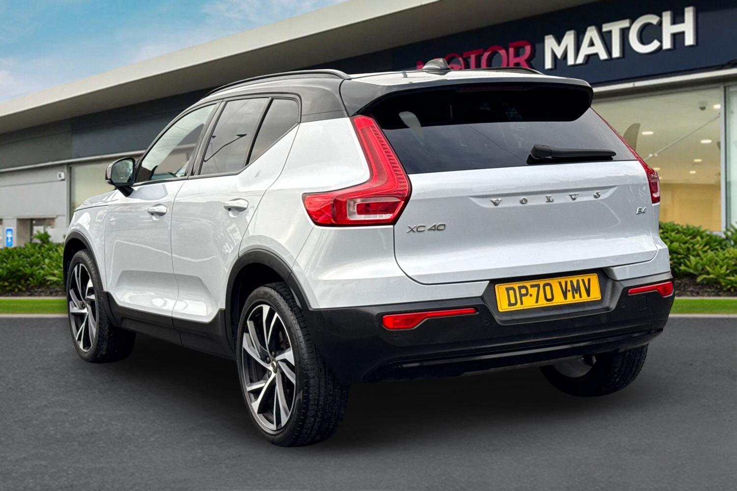 Used Volvo XC40 2020 for sale - 76641760: Photo 2