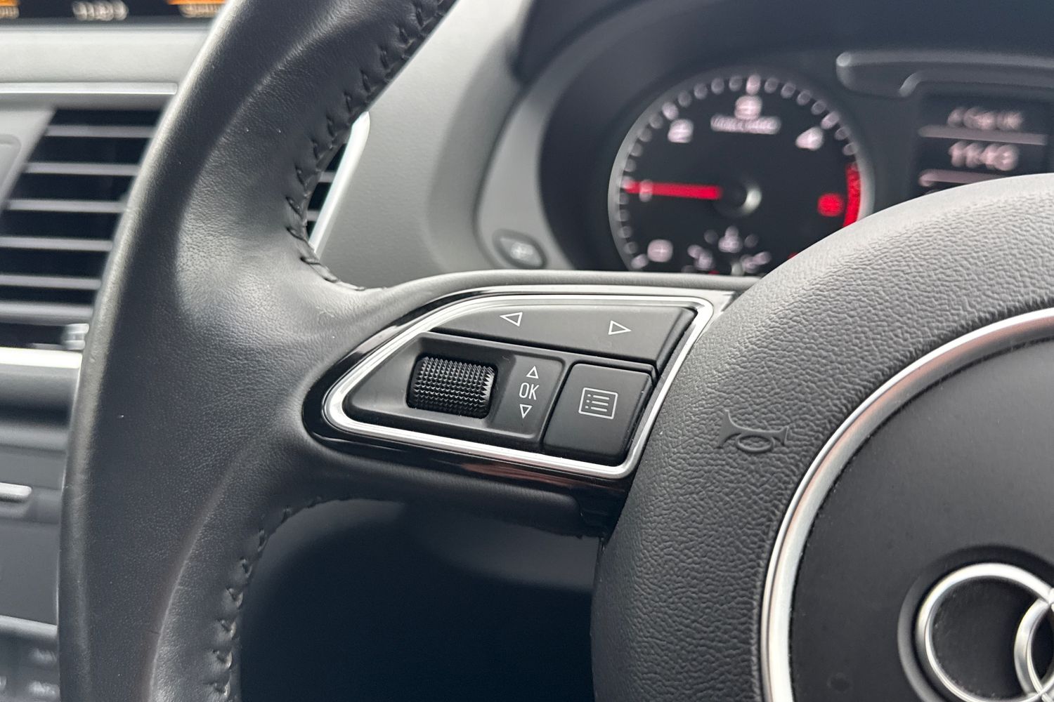 Used Audi Q3 2017 for sale - 77571000: Photo 33