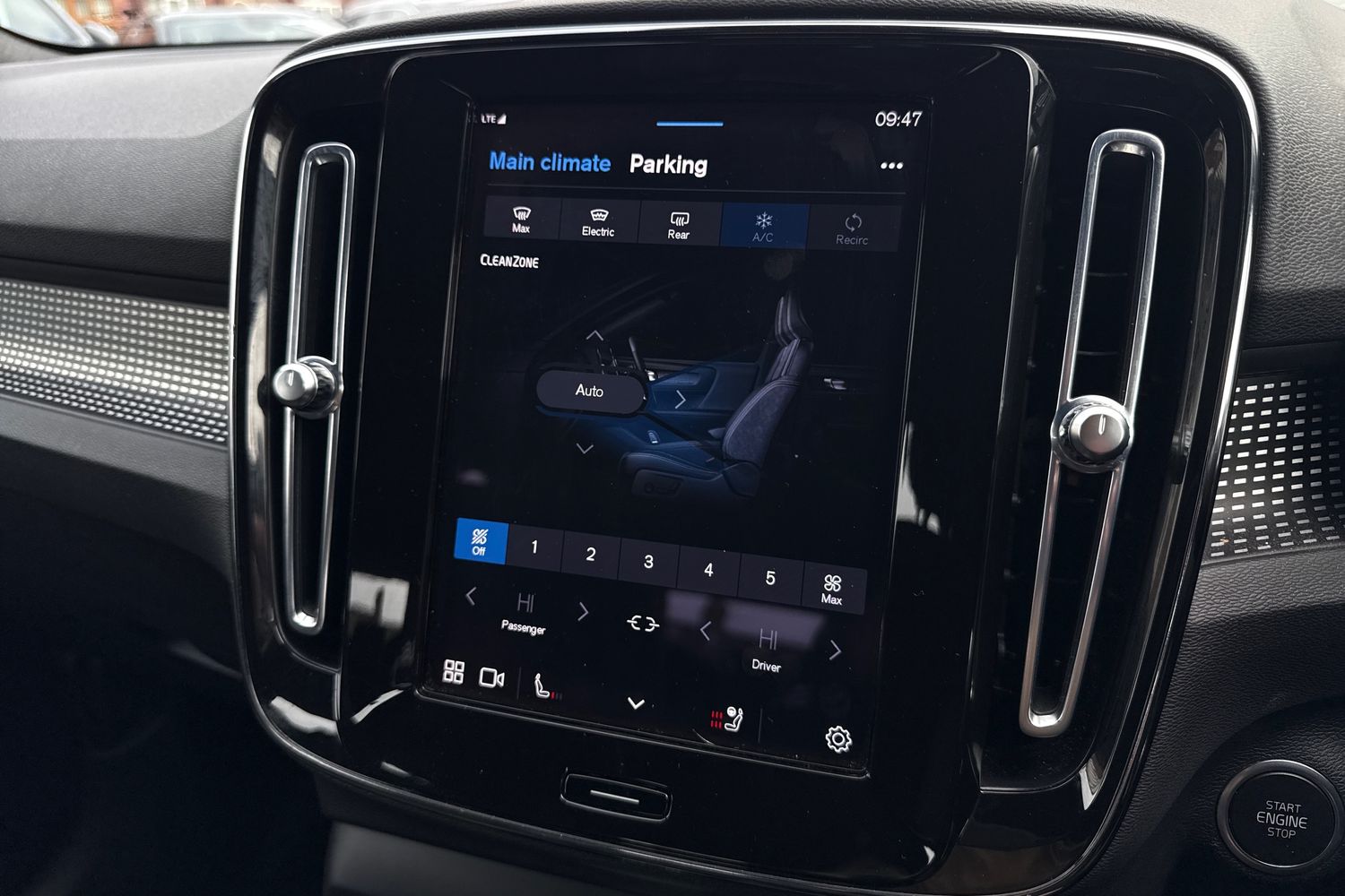 Used Volvo XC40 2022 for sale - 77904526: Photo 19