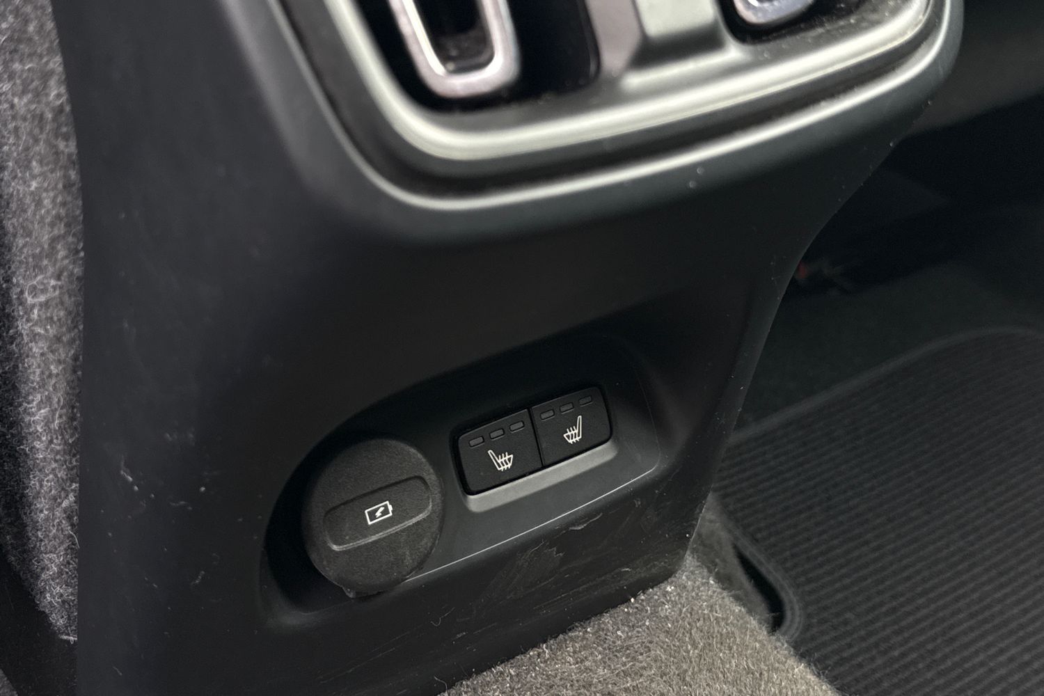 Used Volvo XC40 2022 for sale - 77904526: Photo 28