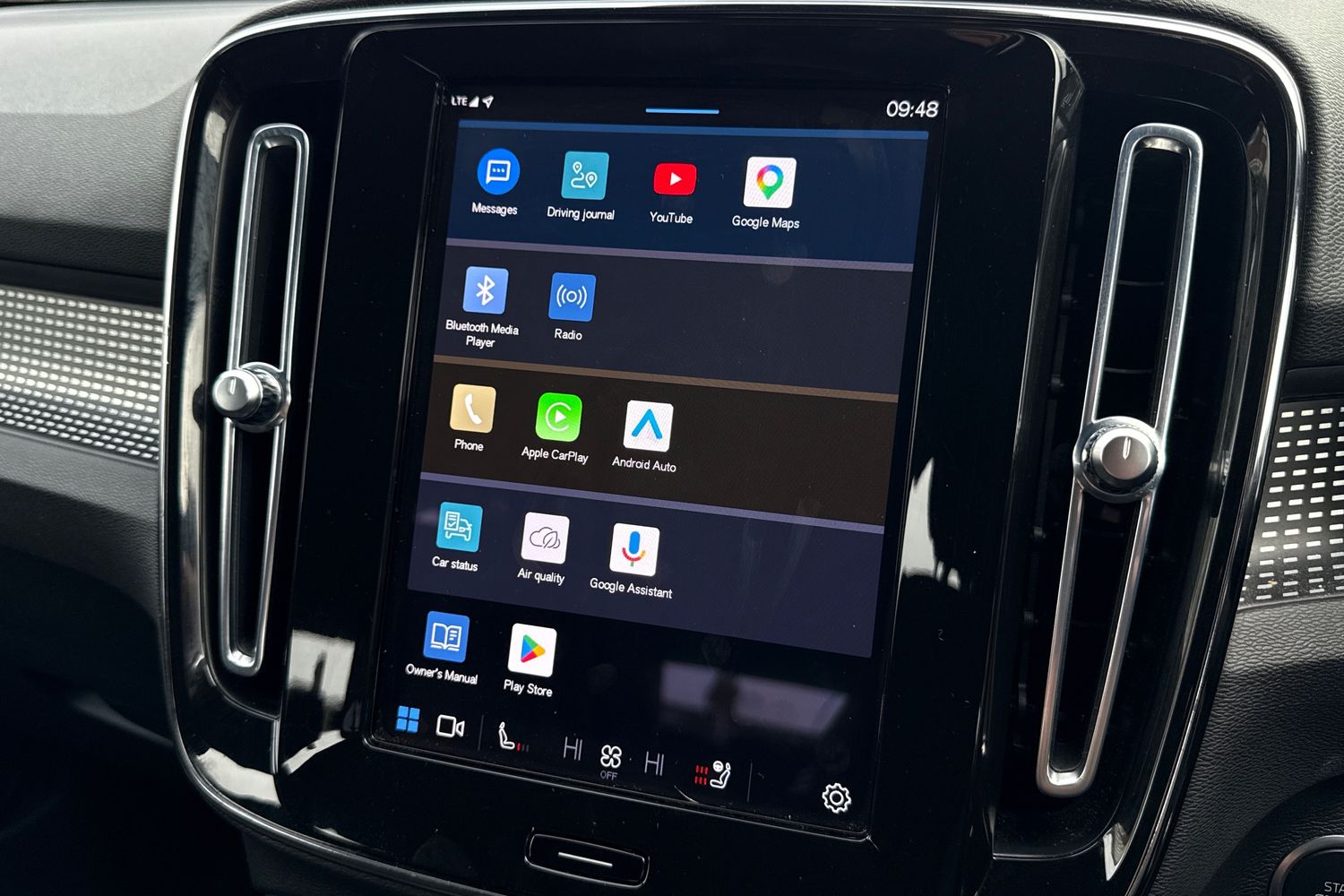 Used Volvo XC40 2022 for sale - 77904526: Photo 31