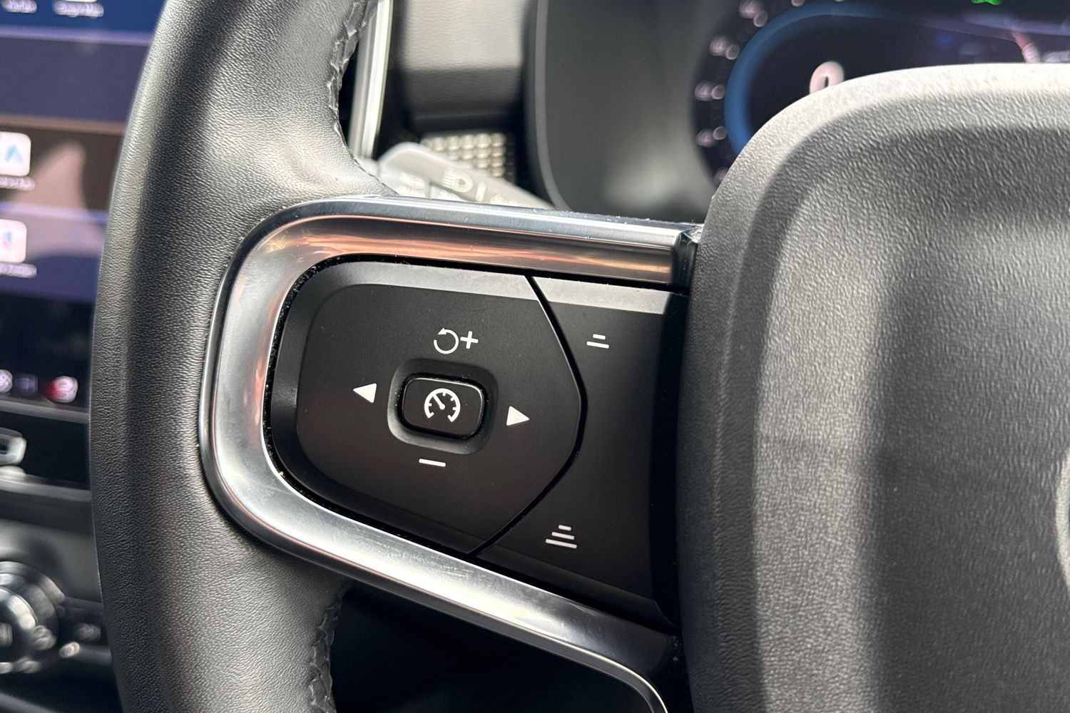 Used Volvo XC40 2022 for sale - 77904526: Photo 33