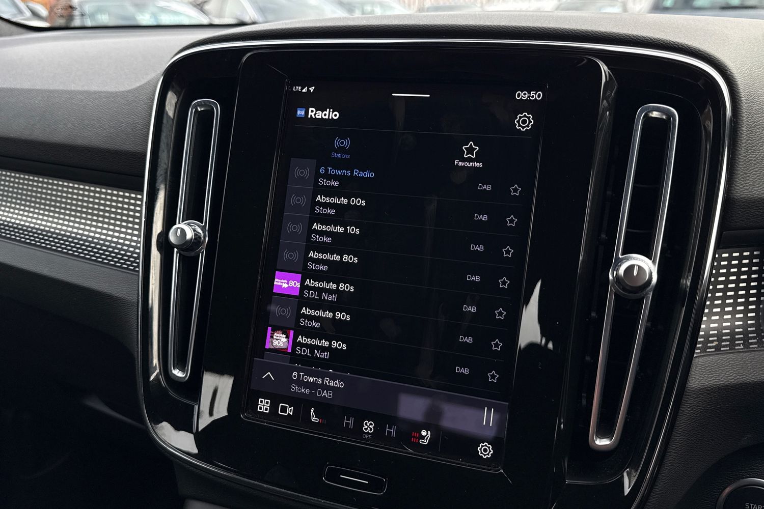 Used Volvo XC40 2022 for sale - 77904526: Photo 40