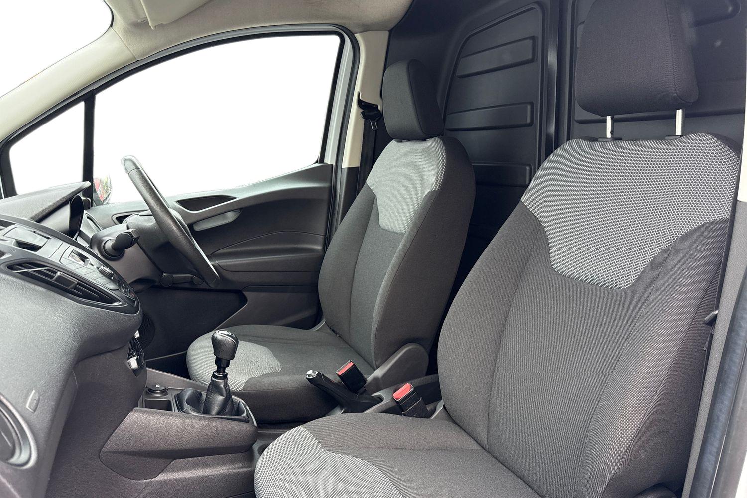 Used Ford Transit Courier 2019 for sale - 76685764: Photo 11