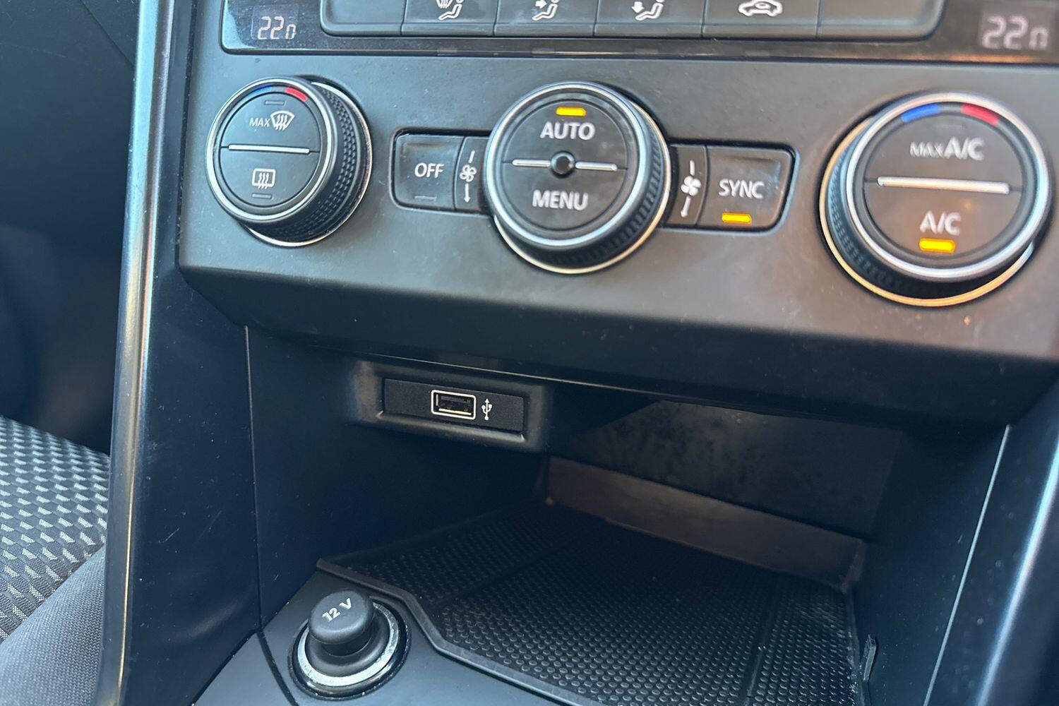 Used Volkswagen T-Roc 2019 for sale - 77313060: Photo 28