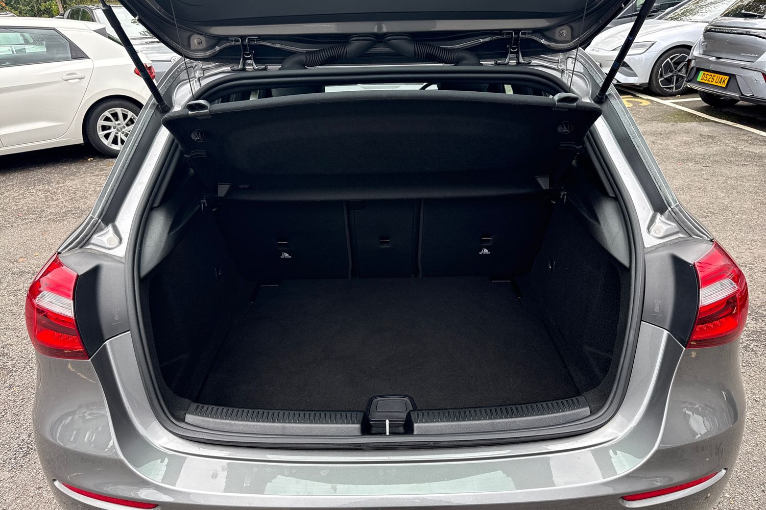 Used Mercedes-Benz A-Class 2021 for sale - 76374687: Photo 10
