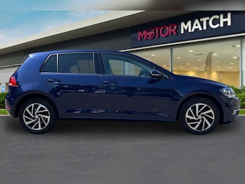 Used Volkswagen Golf 2019 for sale - 78722759: Photo