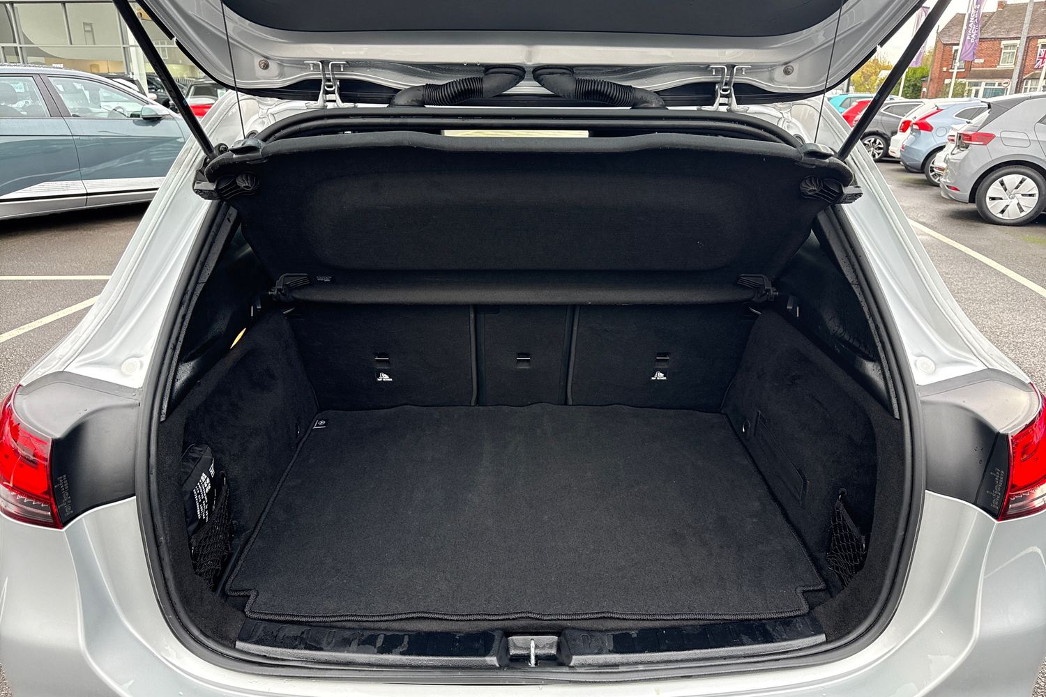 Used Mercedes-Benz GLA 2021 for sale - 76469325: Photo 9