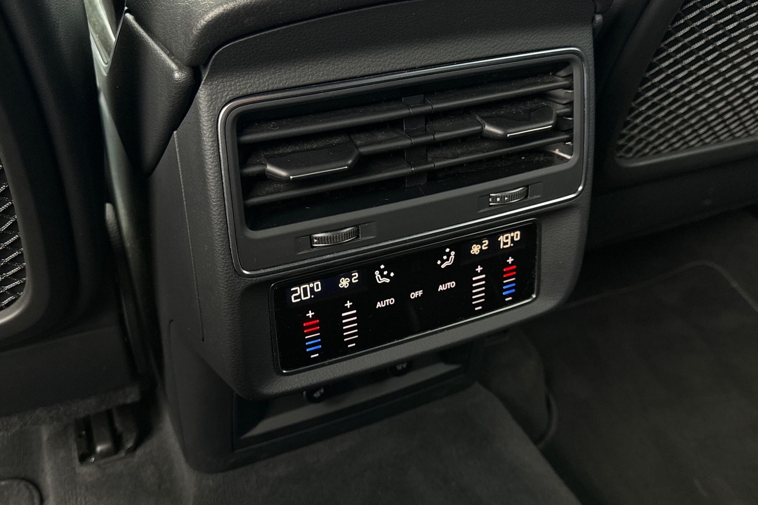 Used Audi Q7 2020 for sale - 77262629: Photo 36