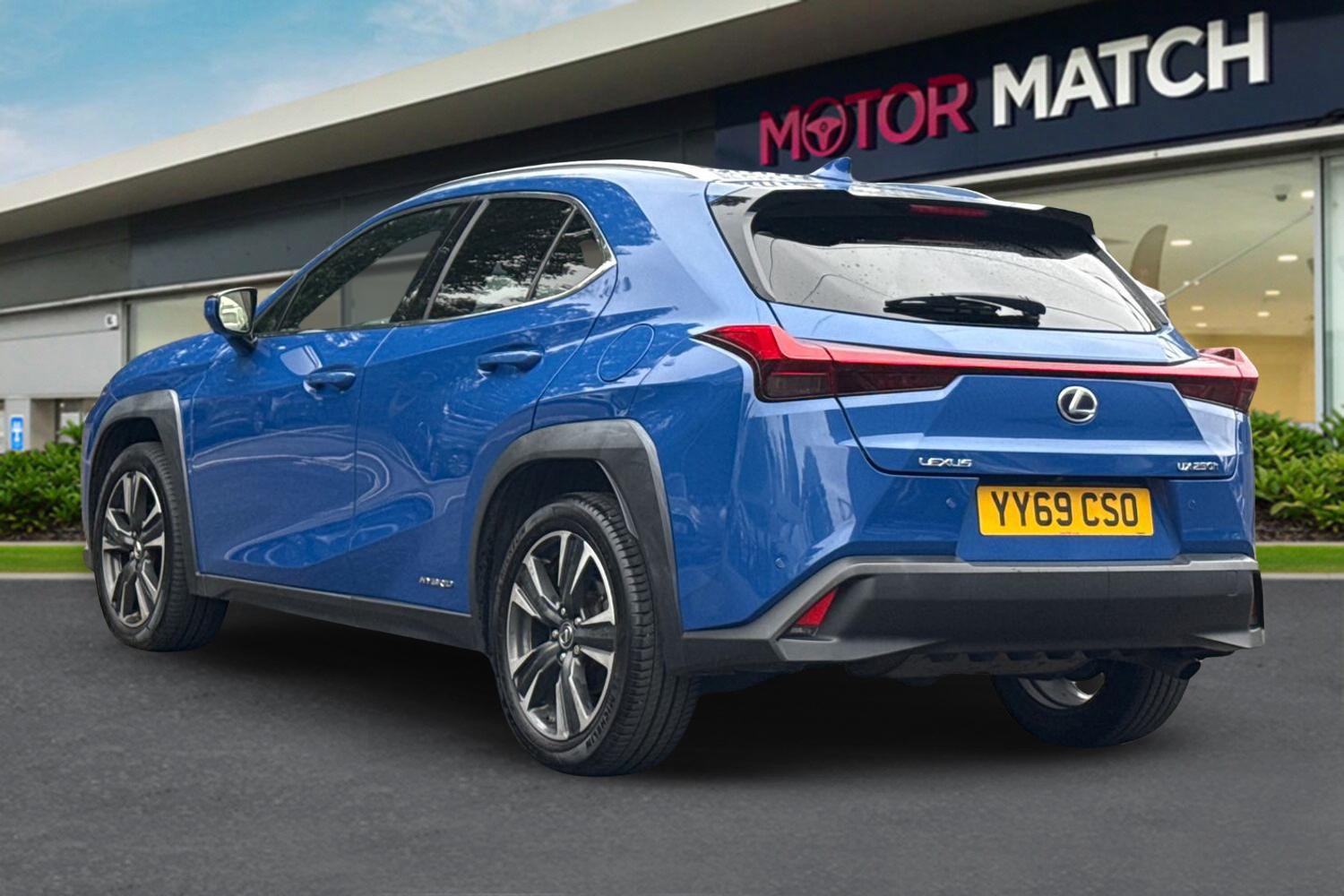 Used Lexus UX 2019 for sale - 76365123: Photo 2