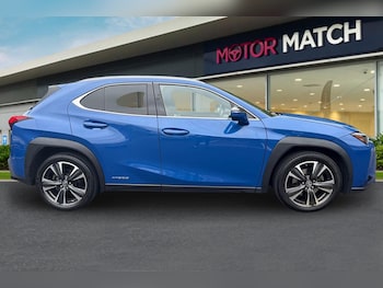 Used Lexus UX 2019 for sale - 76365123: Photo