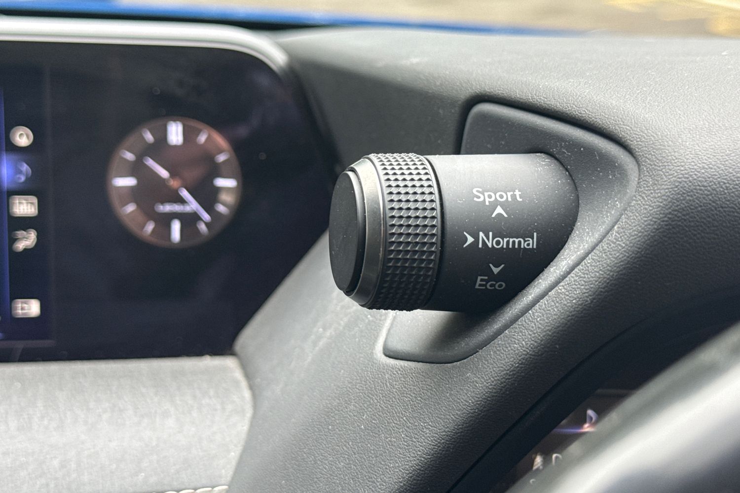 Used Lexus UX 2019 for sale - 76365123: Photo 44