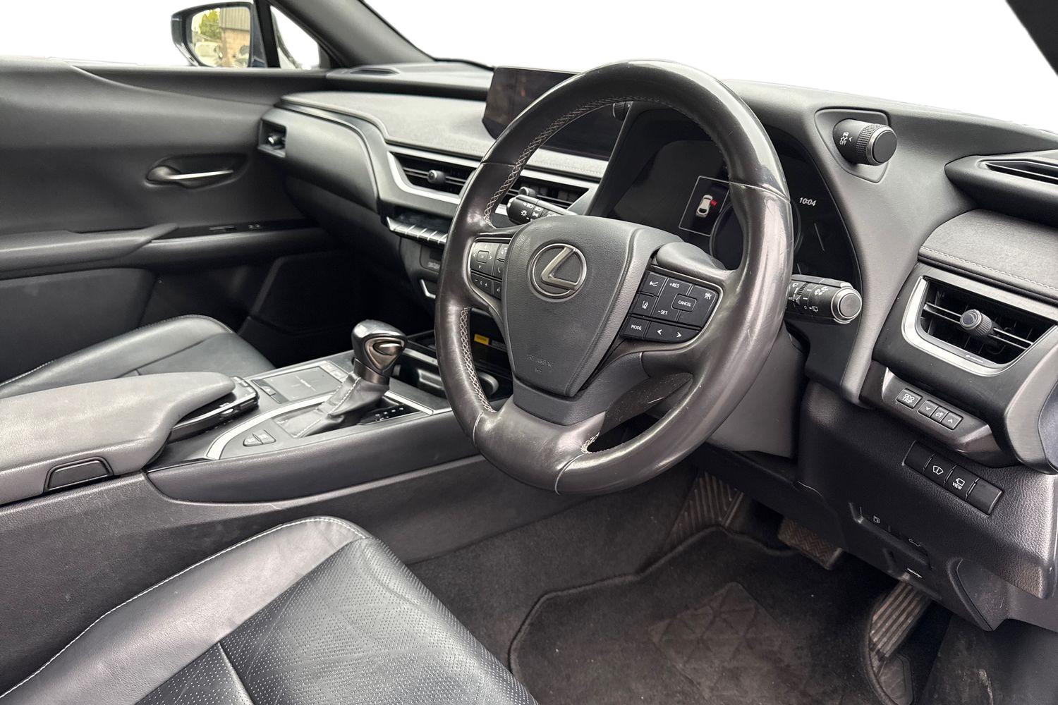 Used Lexus UX 2019 for sale - 76365123: Photo 8