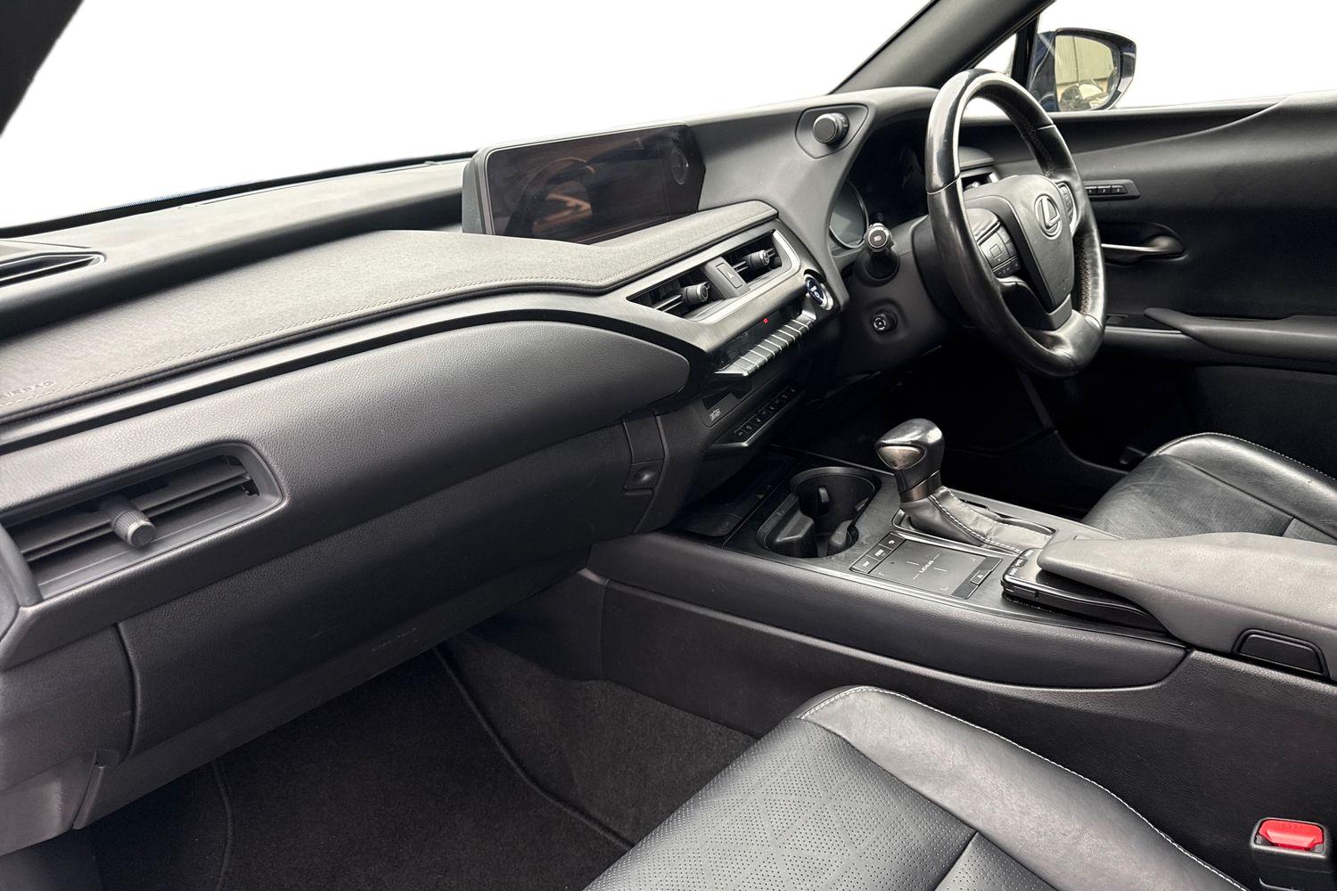 Used Lexus UX 2019 for sale - 76365123: Photo 9