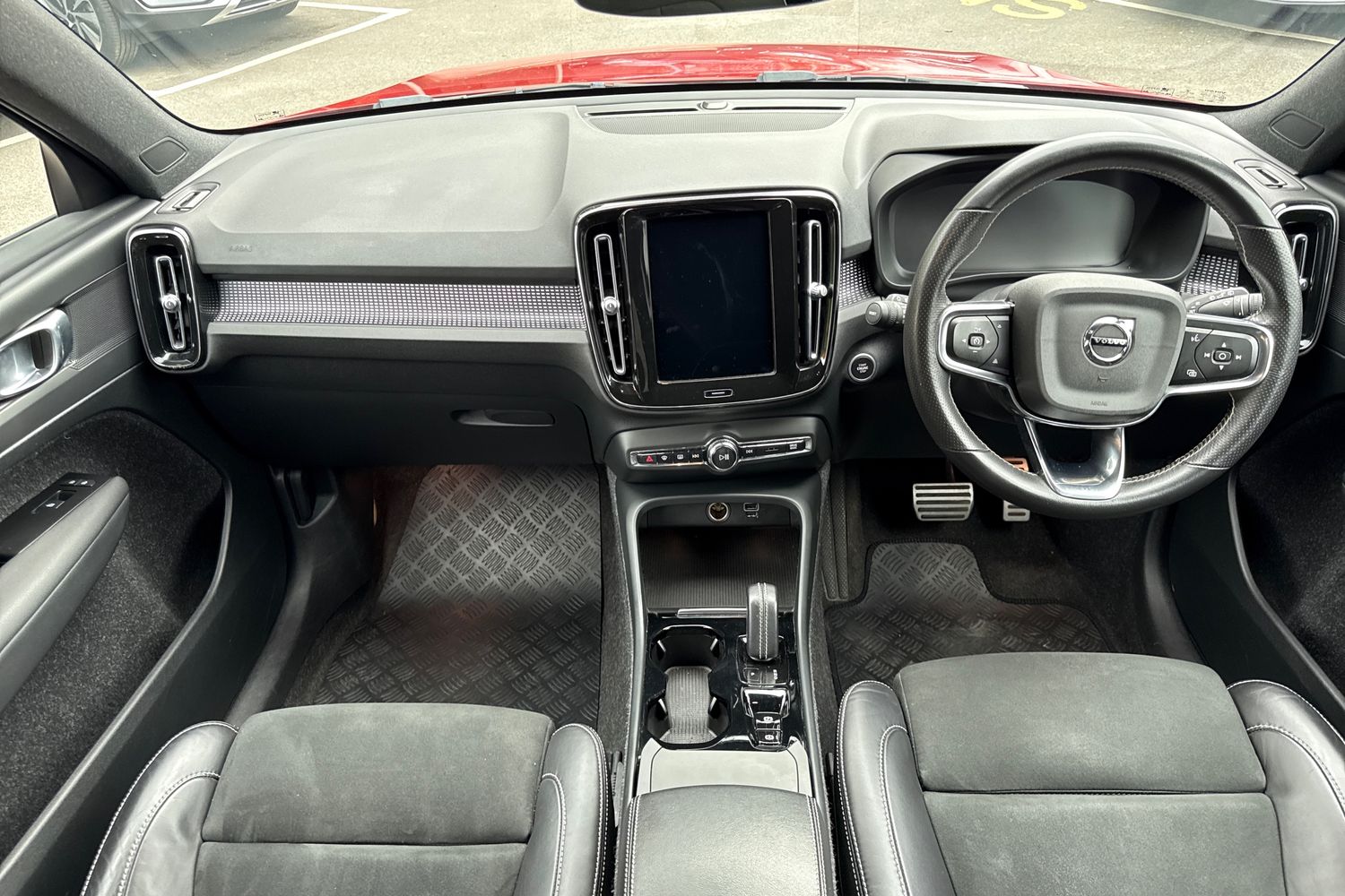 Used Volvo XC40 2021 for sale - 76365183: Photo 32