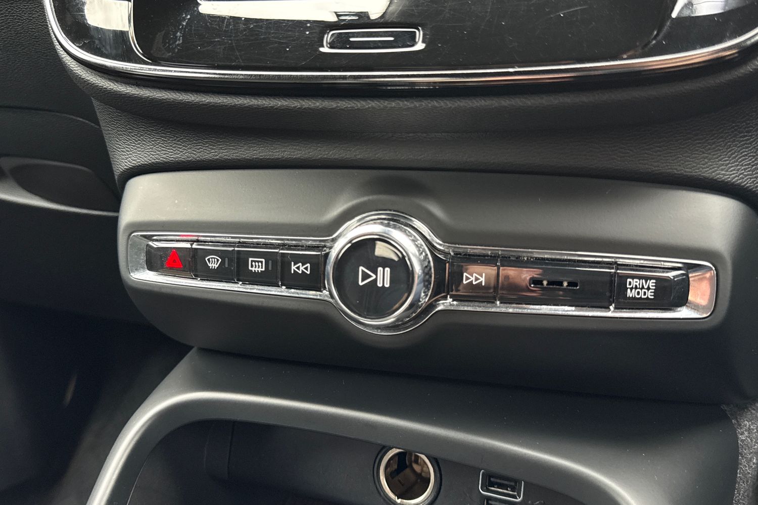 Used Volvo XC40 2021 for sale - 76365183: Photo 40