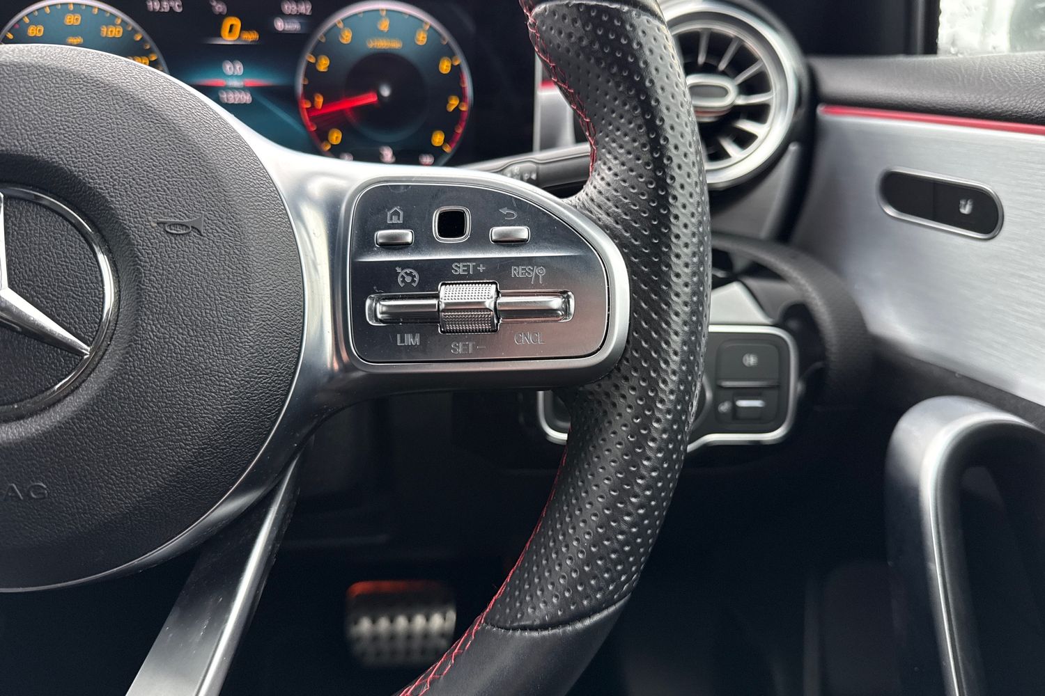 Used Mercedes-Benz A-Class 2019 for sale - 76365185: Photo 33