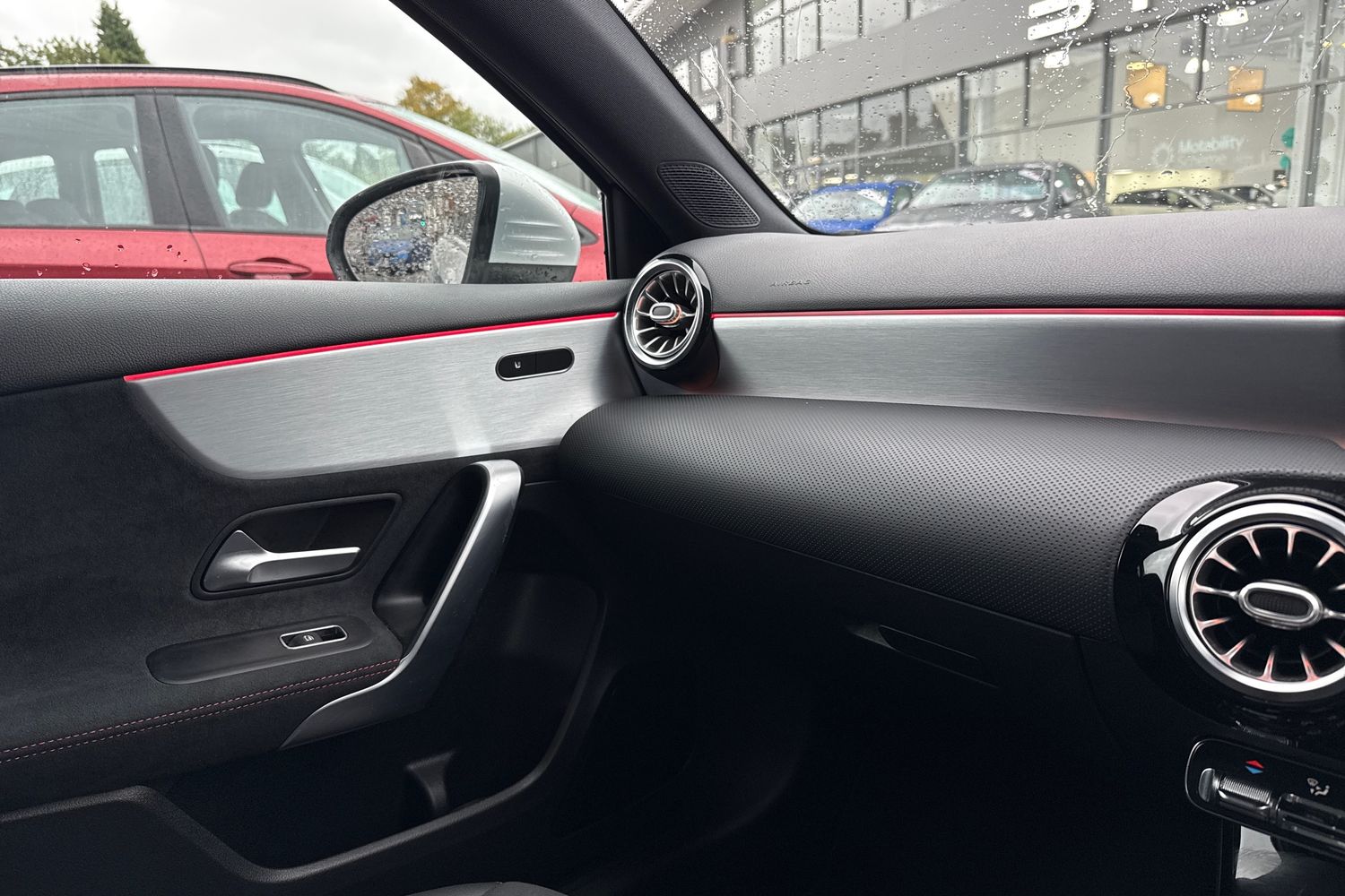Used Mercedes-Benz A-Class 2019 for sale - 76365185: Photo 40